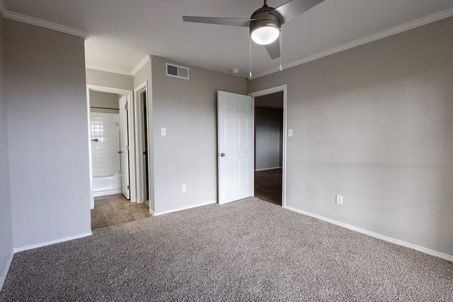 1230 Fm 1960 Bypass Road E 302, Humble, TX 77338