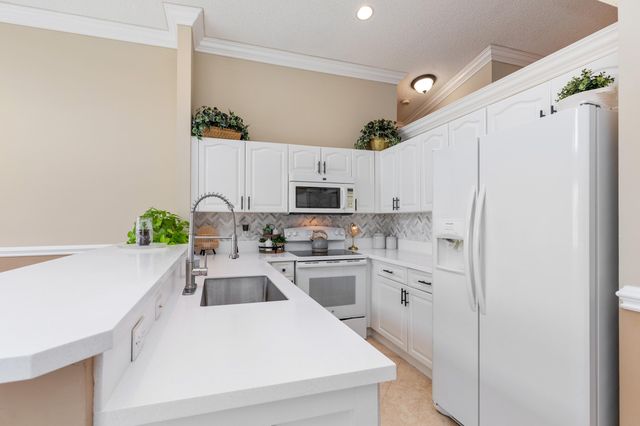 5535 NW 54th Circle, Coconut Creek, FL 33073