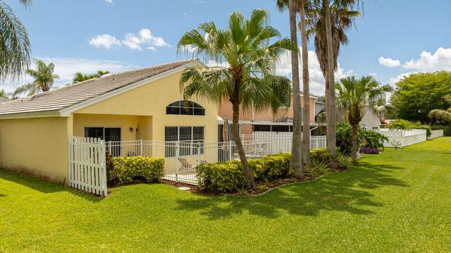 5535 NW 54th Circle, Coconut Creek, FL 33073