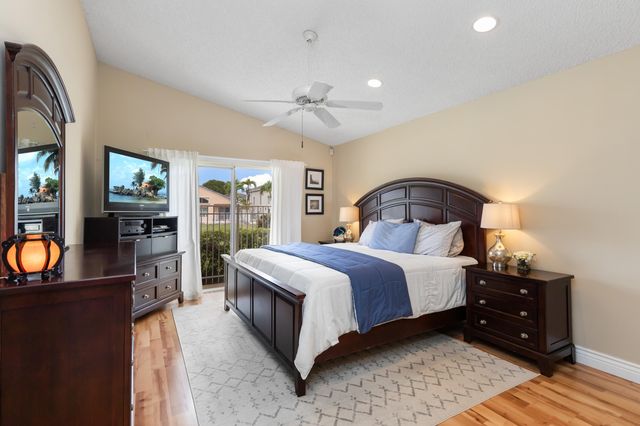 5535 NW 54th Circle, Coconut Creek, FL 33073