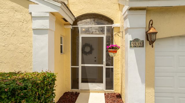 5535 NW 54th Circle, Coconut Creek, FL 33073