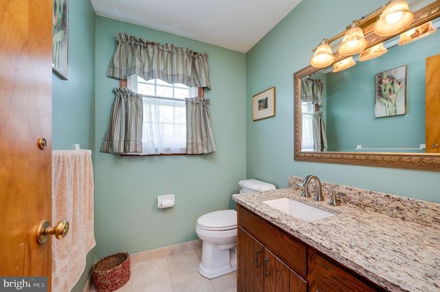 215 E SPRUCE ST, Gilbertsville, PA 19525