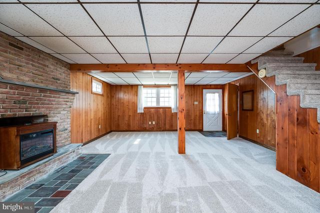 215 E SPRUCE ST, Gilbertsville, PA 19525