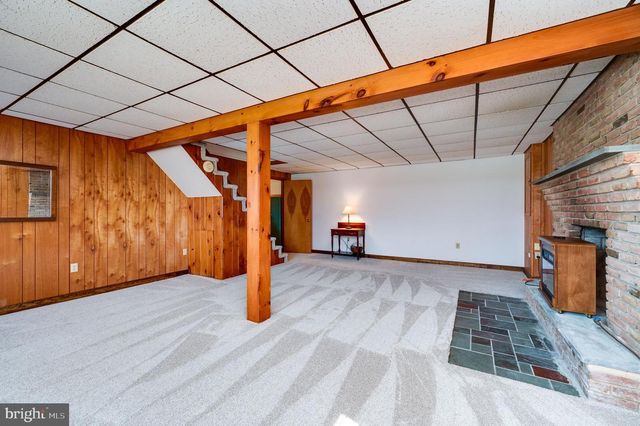 215 E SPRUCE ST, Gilbertsville, PA 19525