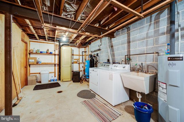 215 E SPRUCE ST, Gilbertsville, PA 19525
