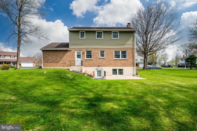 215 E SPRUCE ST, Gilbertsville, PA 19525