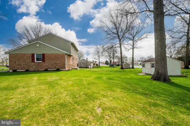 215 E SPRUCE ST, Gilbertsville, PA 19525