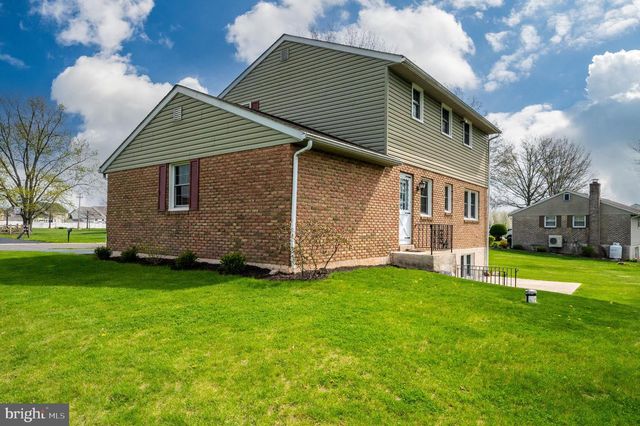 215 E SPRUCE ST, Gilbertsville, PA 19525