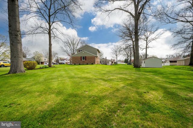 215 E SPRUCE ST, Gilbertsville, PA 19525