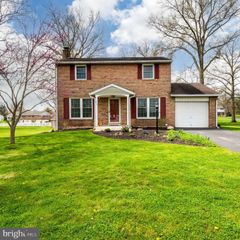 215 E SPRUCE ST, Gilbertsville, PA 19525