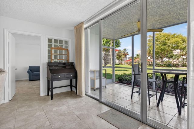 3150 NE 48th Court 104, Lighthouse Point, FL 33064