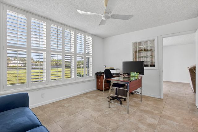 3150 NE 48th Court 104, Lighthouse Point, FL 33064