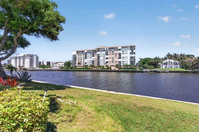 3150 NE 48th Court 104, Lighthouse Point, FL 33064