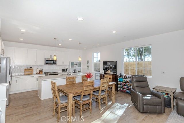 7082 Mallow Drive 2, Fontana, CA 92336