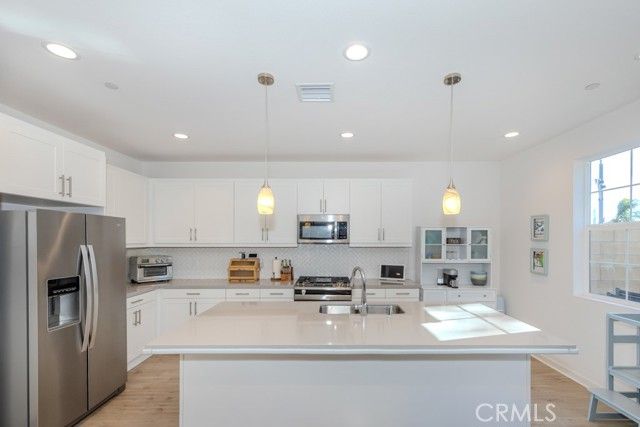 7082 Mallow Drive 2, Fontana, CA 92336