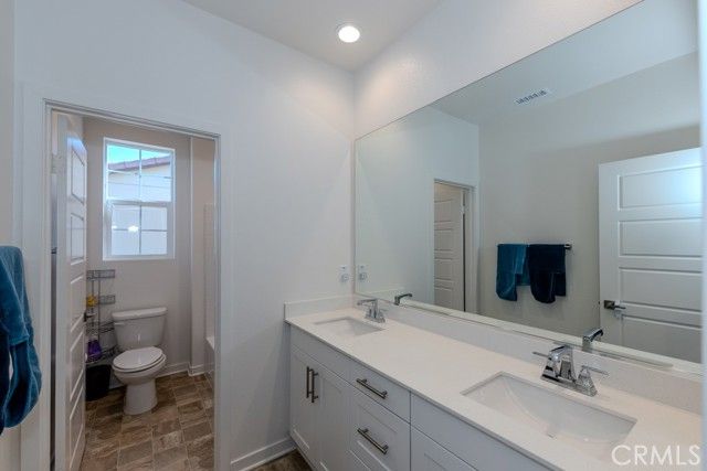 7082 Mallow Drive 2, Fontana, CA 92336