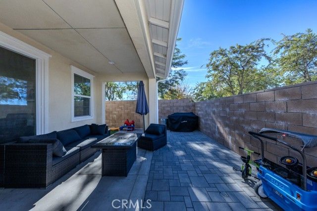 7082 Mallow Drive 2, Fontana, CA 92336
