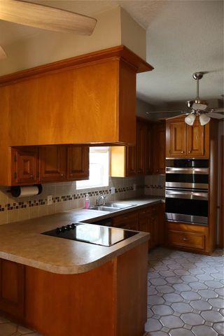 6315 Seegers Trail Drive, Houston, TX 77066