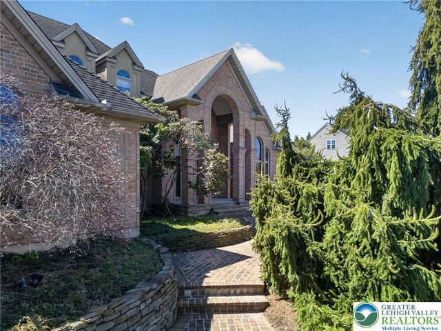 3190 Sheffield Drive, Emmaus Boro, PA 18049