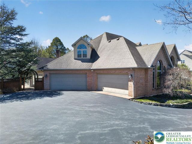 3190 Sheffield Drive, Emmaus Boro, PA 18049