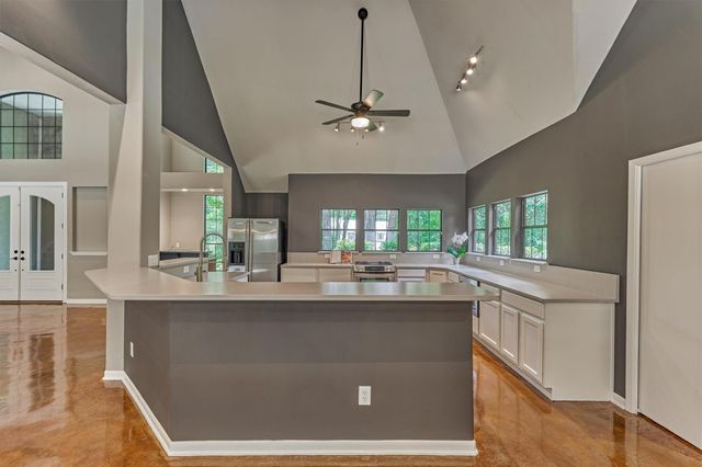 12004 White Oak Run, Conroe, TX 77385