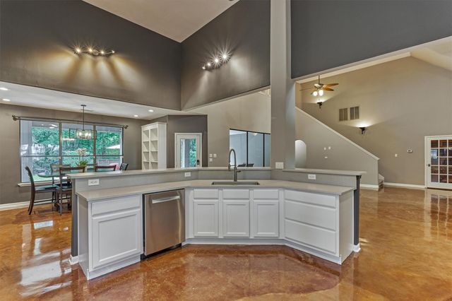 12004 White Oak Run, Conroe, TX 77385