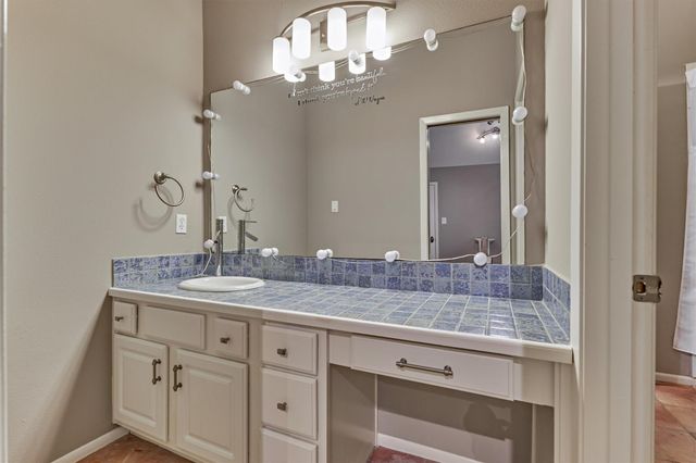 12004 White Oak Run, Conroe, TX 77385