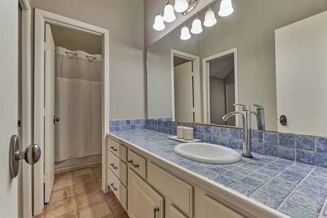 12004 White Oak Run, Conroe, TX 77385