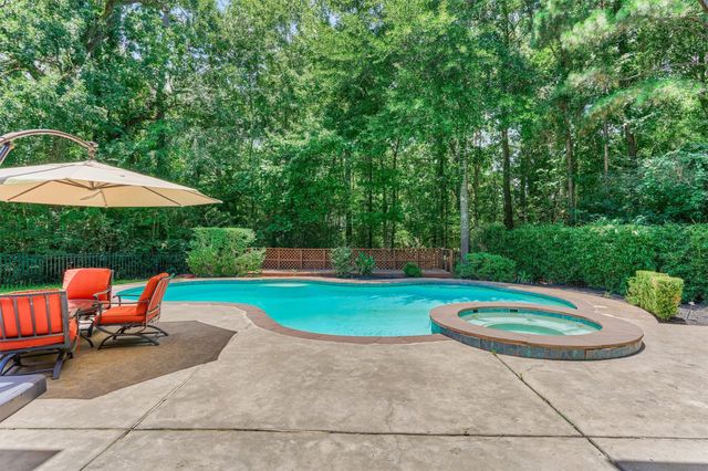 12004 White Oak Run, Conroe, TX 77385