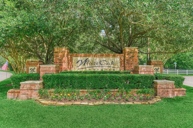 12004 White Oak Run, Conroe, TX 77385