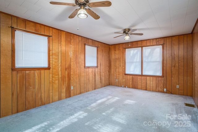 897 Calloway Road, Lincolnton, NC 28092