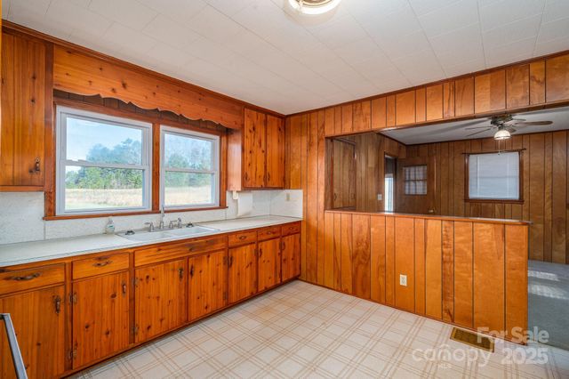 897 Calloway Road, Lincolnton, NC 28092