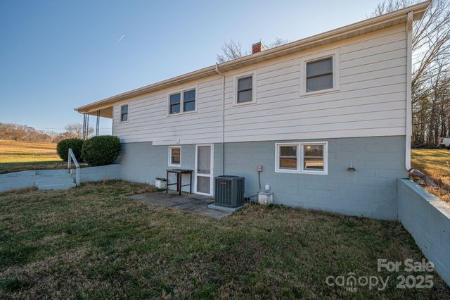 897 Calloway Road, Lincolnton, NC 28092