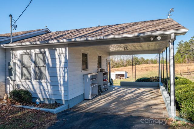 897 Calloway Road, Lincolnton, NC 28092