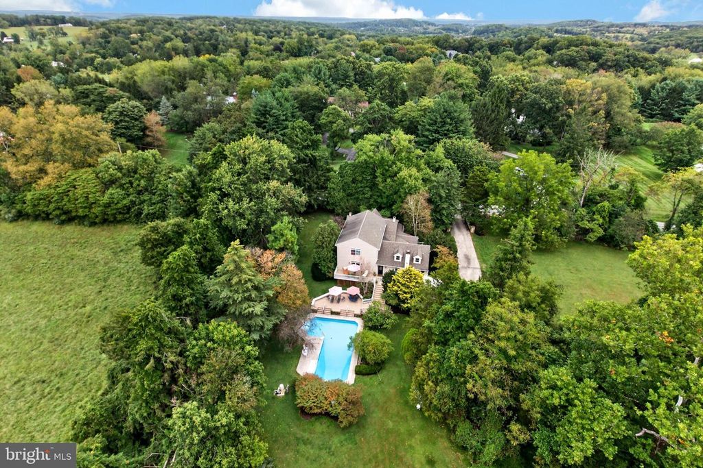 1043 BODINE RD, Chester Springs, PA 19425 — exterior