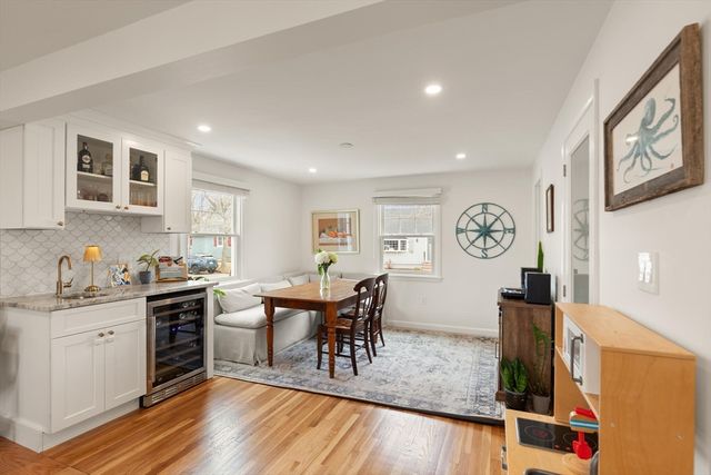 7 Larkin Ln, Salem, MA 01970