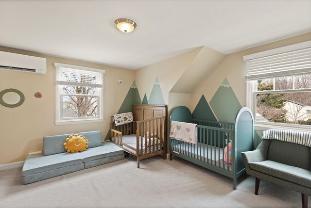 7 Larkin Ln, Salem, MA 01970