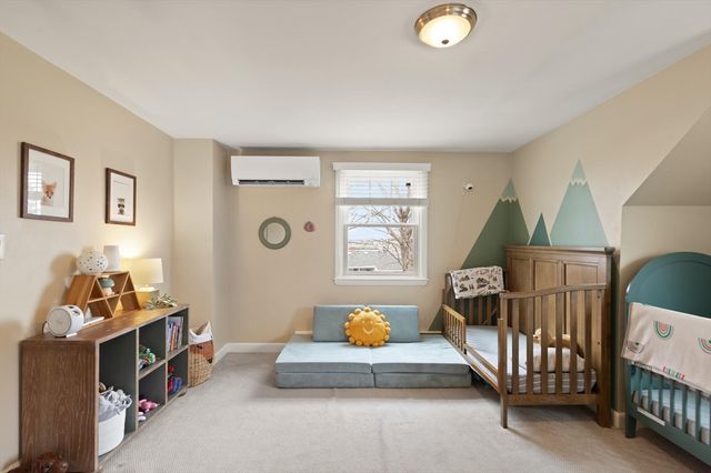 7 Larkin Ln, Salem, MA 01970