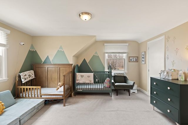 7 Larkin Ln, Salem, MA 01970