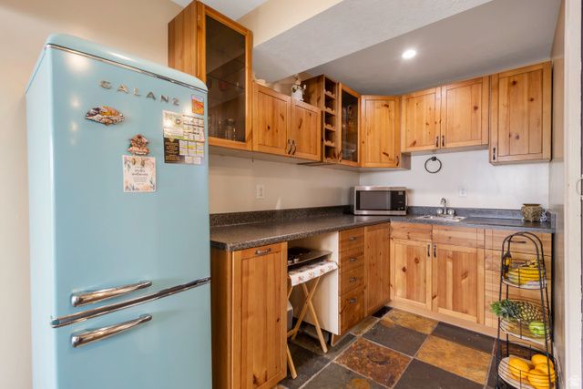 4571 S STONEWOOD DR, West Valley City, UT 84119