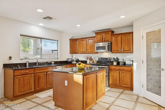 43459 W MARICOPA Avenue, Maricopa, AZ 85138