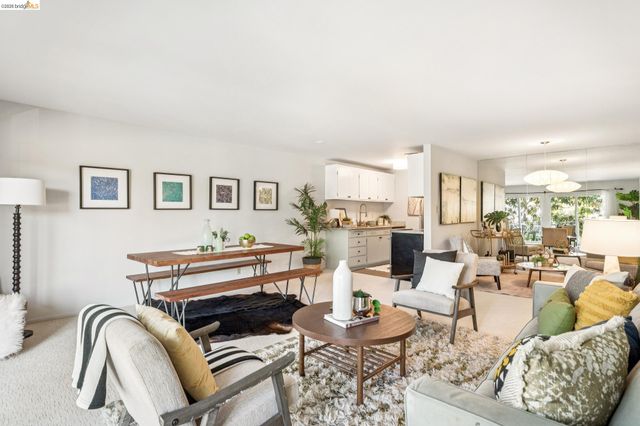 695 Mariposa 203, Oakland, CA 94610