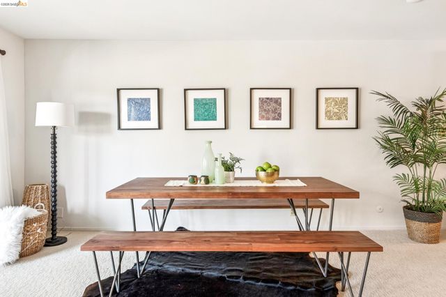 695 Mariposa 203, Oakland, CA 94610