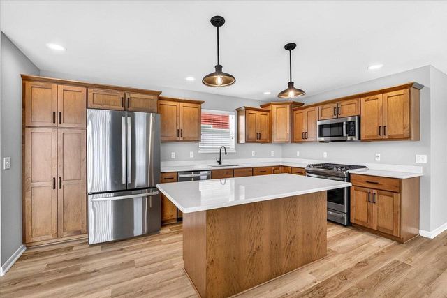 1096 Wild Willow Way, Verona, WI 53593