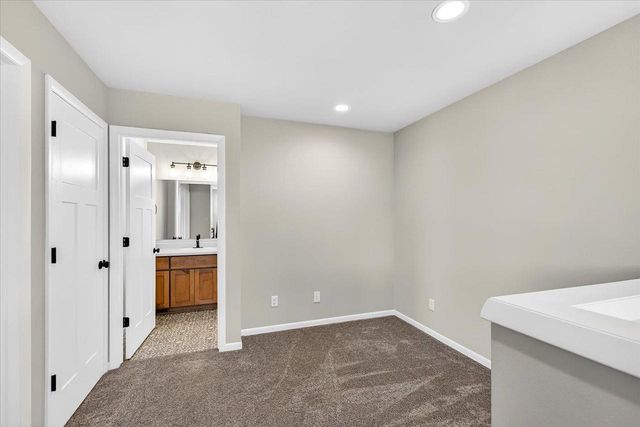 1096 Wild Willow Way, Verona, WI 53593