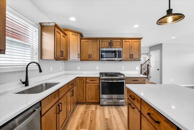 1096 Wild Willow Way, Verona, WI 53593