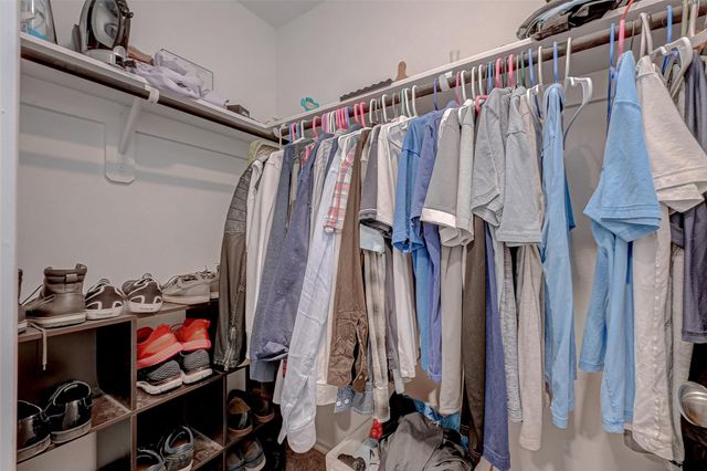 1234 Blue Hazel Court, Pinehurst, TX 77362