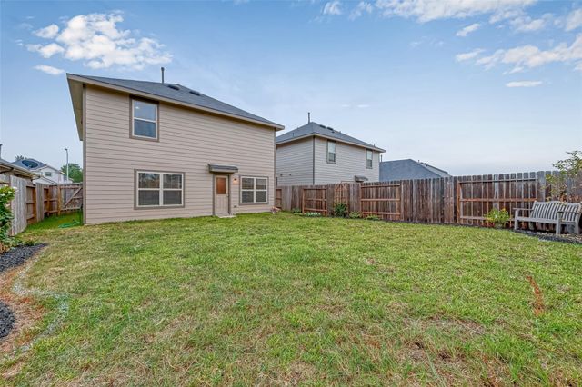 1234 Blue Hazel Court, Pinehurst, TX 77362