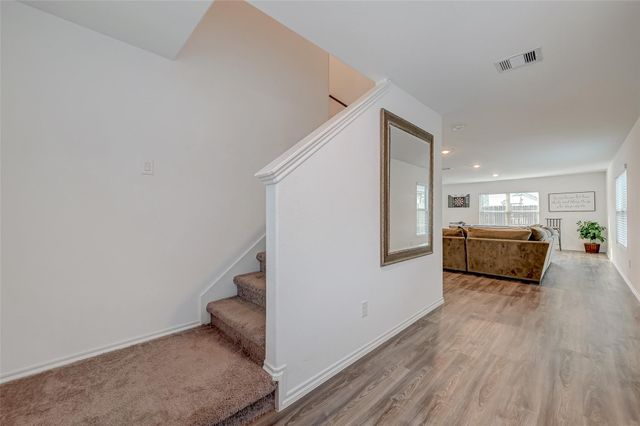 1234 Blue Hazel Court, Pinehurst, TX 77362