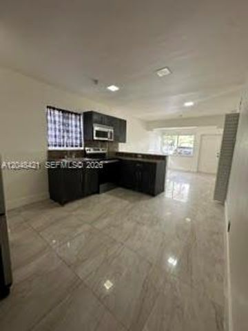 3411 NW 9th Court B, Miami, FL 33127